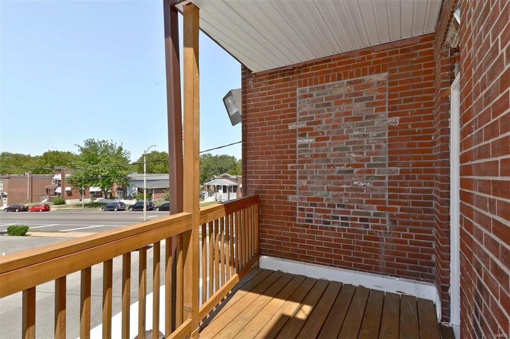 Restaurant & Sports Bar: 5800 Gravois Ave, Saint Louis, MO 63116